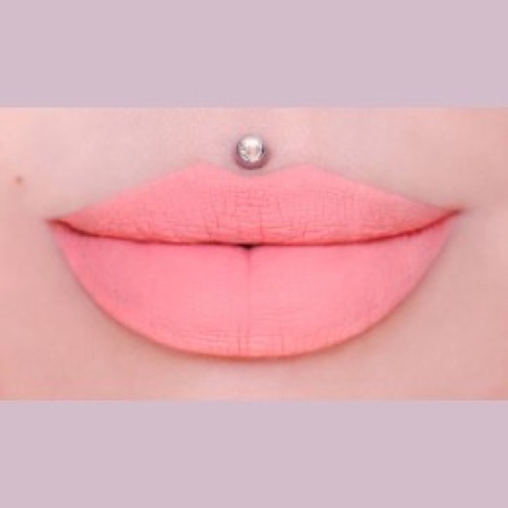 Jeffree star 714 liquid lipstick